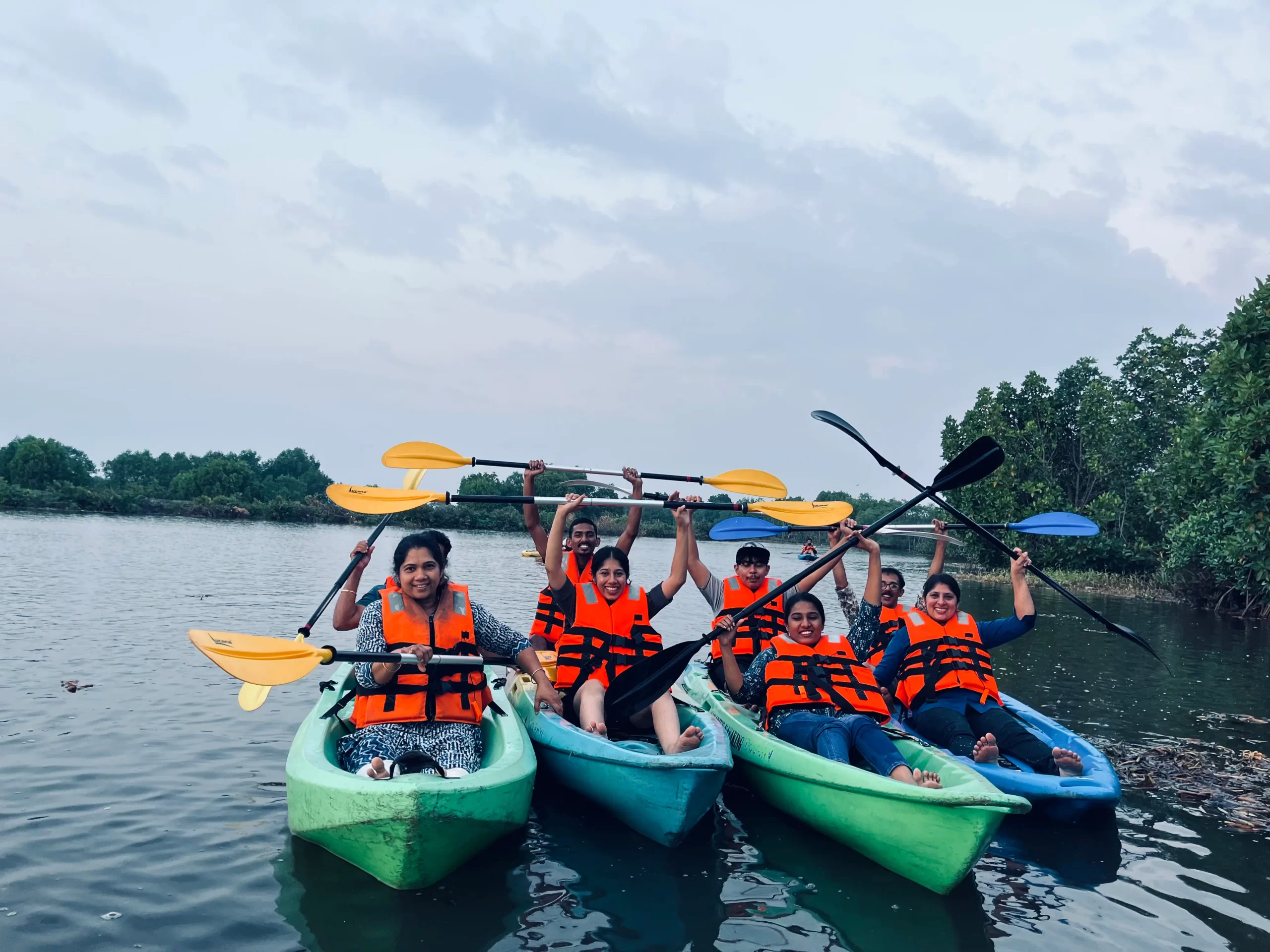 Kayaking Kochi Packages: Best Sunrise & Sunset Routes for Golden-Hour Paddling
