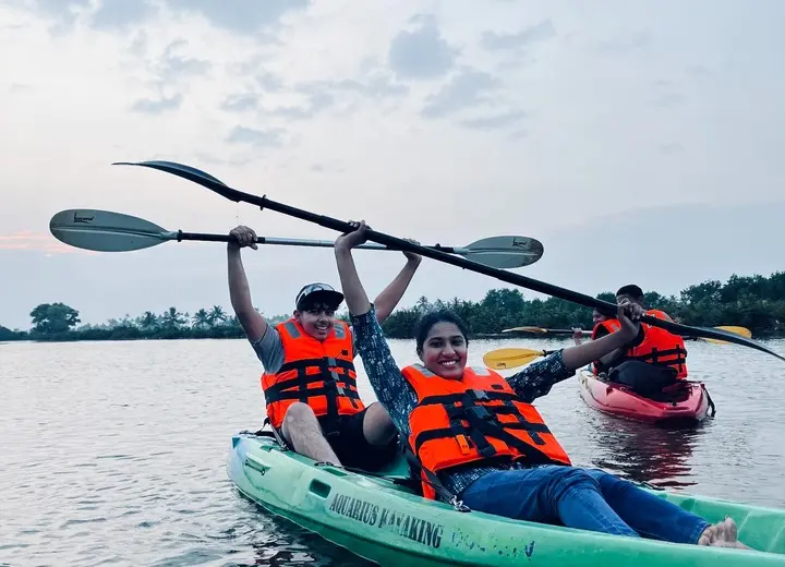 Kayaking trip in Kochi at Kadamakudy backwaters with Aquarius Kayaking